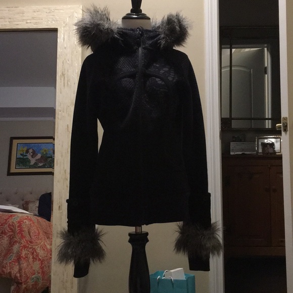 lululemon athletica Jackets & Blazers - RARE LIMITED ADDITION LULULEMON SCUBA
